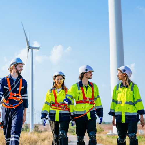 When Wind Turbine Blades Get Old: Recycling Challenges and a Sustainable Future | turbinesinfo.com